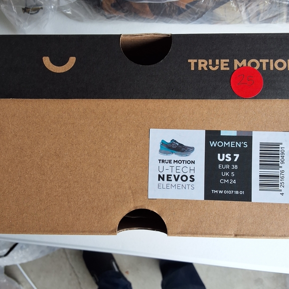 True Motion U Tech Nevos Elements Womens Shoe Size 7
